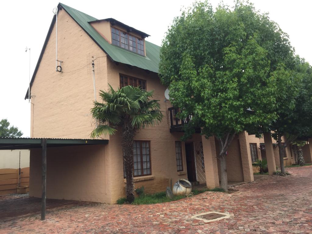 2 Bedroom Property for Sale in Potchefstroom North West